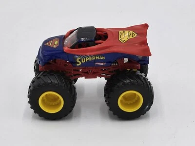 Vehículo camión fundido a presión Hot Wheels Monster Jam DC Comics Superman 1:64 Mattel Foto 1 de 4