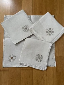 4 vintage Stoffservietten beige, bestickt, Leinen, Neu - Bild 1 von 5