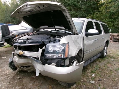 Used Right Door Mirror fits: 2014 Chevrolet Suburban 1500 Power w/turn signal w/ - Image 1 of 4
