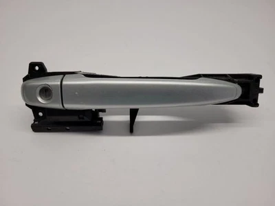 08-13 TOYOTA HIGHLANDER Driver Front LH Door Handle Exterior Assembly Silver - Изображение 1 из 4