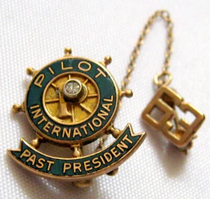 10K Gold & Diamond PILOT International PAST PRESIDENT Lapel Pin BADGE AWARD - Picture 1 of 4