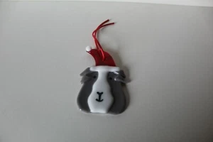 Guinea pig Christmas tree decoration. Hand made in kiln fired (fused ) glass. - Picture 1 of 11