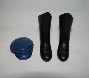 VINTAGE 1966 CAPTAIN ACTION ~ CAPPELLO e STIVALI ~ ACCESSORI ORIGINALI IDEALI RICAMBI - Foto 1 di 6