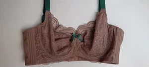 SUJETADOR CON AROS ALISADO COBERTURA COMPLETA ENCAJE CORREAS VERDE BRONCEADO BAETTY 34C - Imagen 1 de 14