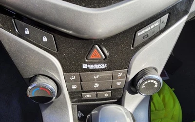 CONTROLE DE TEMPERATURA CHEVROLET CRUZE 2012-2016 CALOR/AC VIN P 4º DÍGITO 1736757 - Imagem 1 de 4