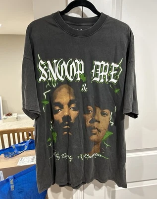 Camiseta Estilo Vintage Snoop Dogg Dr. Dre Gráfica AOP Talla Grande Negra Foto 1 de 3