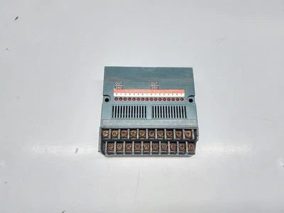 Idec Izumi pfj-t162cu Output Module 12-28vdc - Image 1 of 4