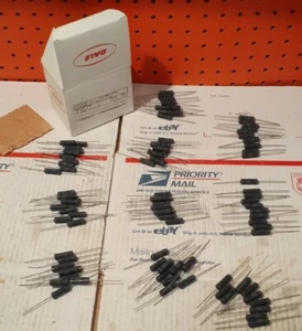 NEW DALE CW-5 100 OHM 5% WIRE WOUND RESISTORS LOT OF 100 Fast Shipping - Picture 1 of 6