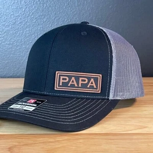 Cappello PAPA SnapBack in pelle con toppa laterale - Foto 1 di 6