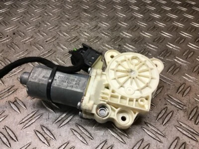 Moteur Lève-Vitre Gauche Avant Mercedes-Benz Classe E Break (S211) A2118 - Photo 1/4