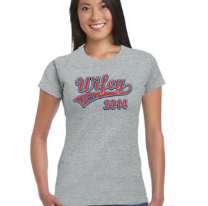Wifey ab 2014 lustiges Damen T-Shirt Hochzeit Geburtstag Valentinstag - Bild 1 von 12