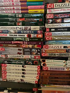 Lot of 10 Graphic Novels English Manga RANDOM *MIX - Imagen 1 de 1