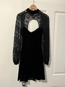 BlackMilk velvet and lace short dress. Size Large - Picture 1 of 1