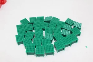 Monopoly Tropical Tycoon Replacement Pieces Only Hotels and Houses - Imagen 1 de 2