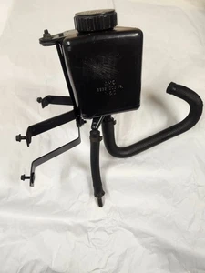 Botella depósito dirección asistida 87-96 Jeep Cherokee XJ OEM 2,5 L con mangueras de soporte - Imagen 1 de 9