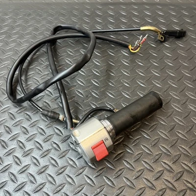 92-04 01 SUZUKI INTRUDER 800 VS800 RIGHT CONTROL OFF START STOP SWITCH THROTTLE - Image 1 of 4