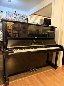 Yamaha UX3 Concert Upright Piano - Picture 1 of 5