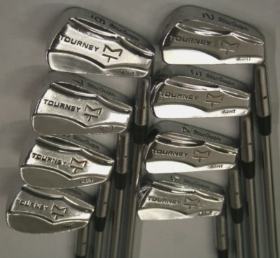 MacGregor MT R3MT irons 2-9 with True Temper steel shafts in good condition - Image 1 of 4