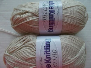 James C. Brett DK With Merino yarn, Natural, lot of 2 (317 yds each) - Picture 1 of 2