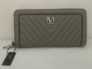 NWT Victoria's Secret V-Quilted The Victoria Zip Around Leather Wallet $44 Gray - Picture 1 of 5