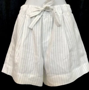 Vince Shorts Cream Pinstripe Elastic Waist With Tie Nwt $195 Size Xs - Picture 1 of 10