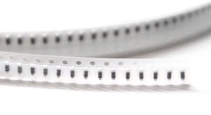 30x 113R Ω 113 Ohm Mini-Melf Case 0204 0.25W Resistenze SMD / Resistenze SMT - Foto 1 di 1