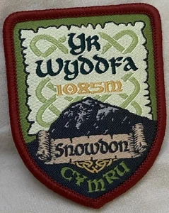 Vintage YR WYDDFA Snowdon - Höchster Berg in Wales Souvenir 2,5" Patch Abzeichen - Bild 1 von 2