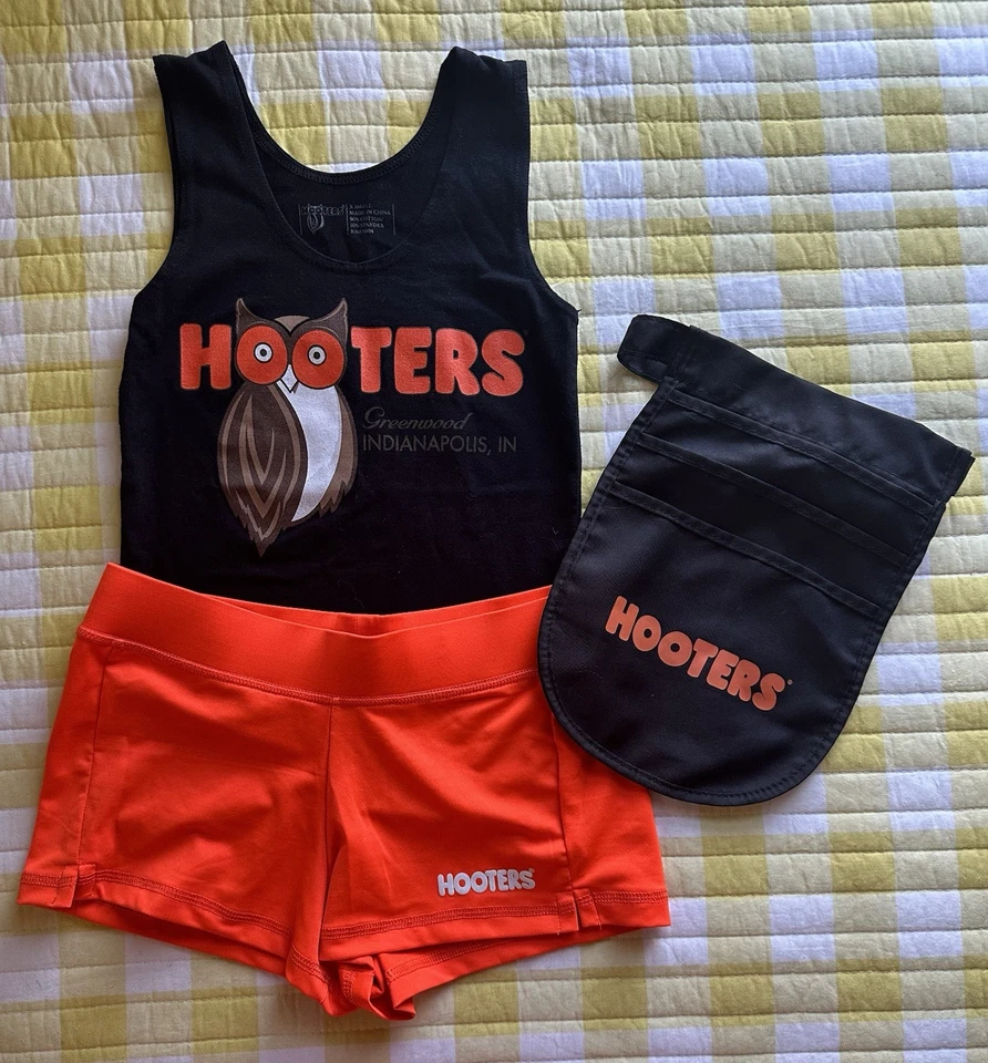 Camiseta sin mangas y pantalones cortos Hooters Uniform con bolsa Indianápolis para mujer XS negra/naranja Foto 1 de 4