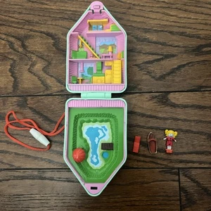 Compact Playset Bluebird Polly Pocket Vintage 90s Compact Lovely Kitty House - Picture 1 of 4