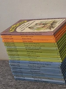 24 X Vintage Puddle Lane Ladybird Books Bundle Reading Scheme Levels 1 - 4 GC - Picture 1 of 12
