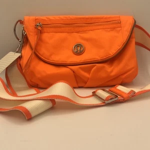 Lulu Lemon Festival Bag Bright Orange SZ. O/S New w/Tag - Bild 1 von 6