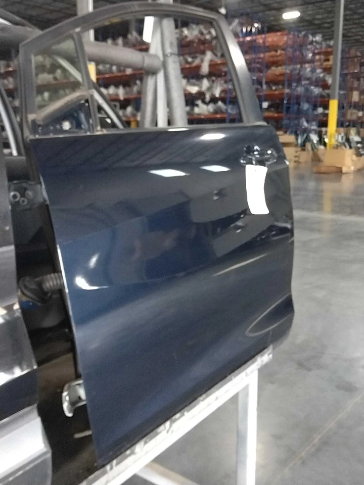 Mazda 5 2015 puerta delantera izquierda azul, usado, 69 k millas, pieza OEM #298325 Foto 1 de 4