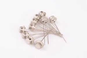 10 pcs. MP26B Germanium PNP transistor USSR NKT275, OC77, ACY17 FUZZ FACE - Picture 1 of 5