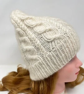Chapeau femme bonnet doux tricoté main 100% bébé alpaga couleur ivoire béret chaud - Photo 1/7