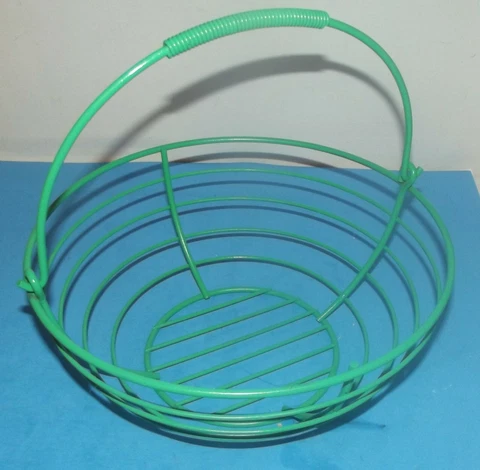Farm Basket w Handle Southwest Green Round Metal Classic Vintage Country 11"x5" Cover