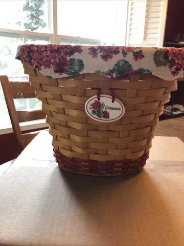 Longaberger 2002 Bonnie Geranium Basket Liner, Protector, Tie-On Cover