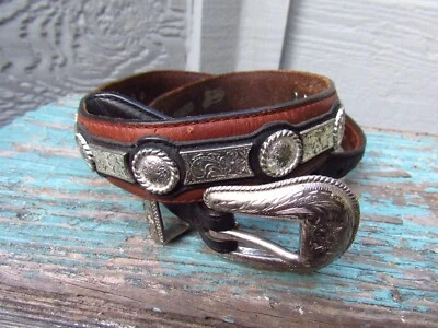 Cinto Western Concho Justin 704BD Preto/Marrom Feminino Tamanho 30 Usado - Imagem 1 de 4