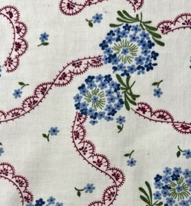 SWEET 1940s feedsack fabric piece 8.5x10 with flower bouquets - Picture 1 of 3