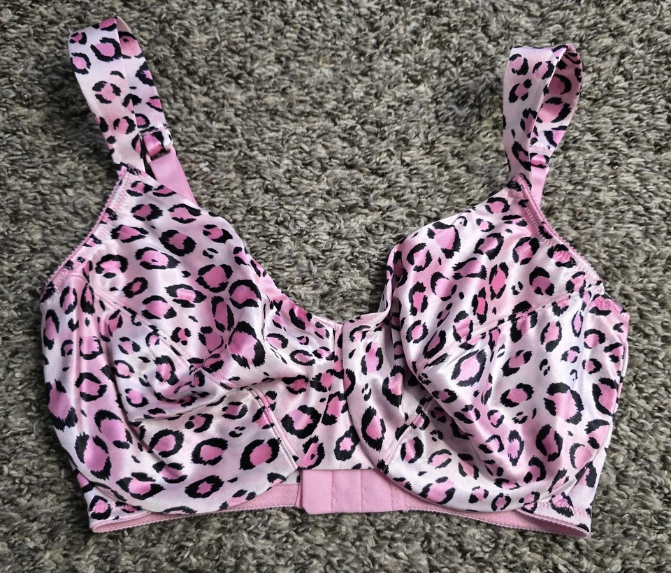 Sutiã Victoria's Secret segunda pele cetim sem forro 34DD rosa estampa de leopardo vintage  - Imagem 1 de 4