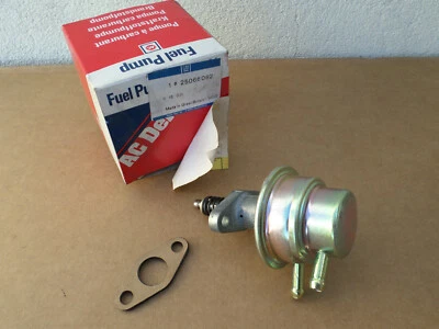 Opel Vergaser mechanische Kraftstoffpumpe Benzinpumpe 2,8S 2,8H KAD 816031 Delco - Bild 1 von 3