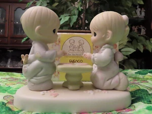 PRECIOUS MOMENTS - LET'S PUT THE PIECES TOGETHER - 1987 - 525928 Putting Puzzle - Picture 1 of 18