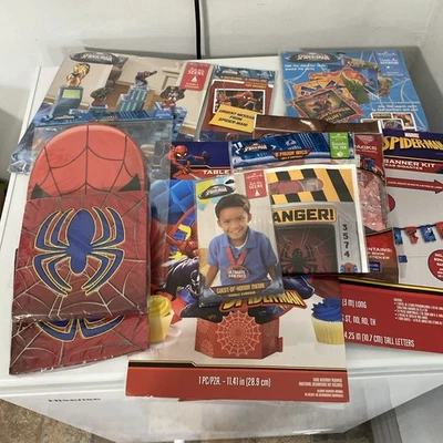 SPIDERMAN, Marvel Fiesta de Cumpleaños Gran Lote Favores Decoraciones Invitaciones y Más Nip Foto 1 de 4