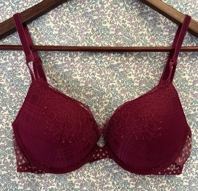 Sutiã Victoria's Secret Push-Up 32C Xadrez Renda Floral Borgonha Marrom Ouro Estrelas - Imagem 1 de 4