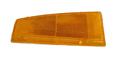 5934132 MARKER amber front right-hand 1980-81 Buick Century GM NOS - Image 1 of 4