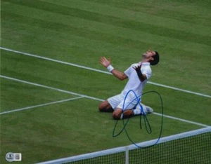 Foto autógrafa firmada por Novak Djokovic 11x14 - 7x campeón de Wimbledon Beckett certificado de autenticidad - Imagen 1 de 1