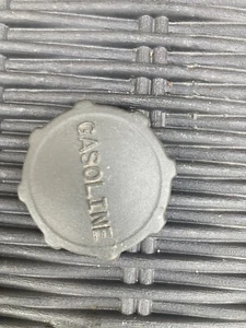 2004-2016 Piaggio Vespa S LXV LX 50 4T 2T Fuel Petrol Tank CAP LX50 S50 LXV50 - Picture 1 of 3
