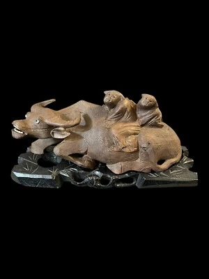 Talla de madera china 2 niños en período Buffalo Republic antigua sobre una base Foto 1 de 4