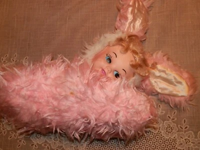 Muñeca bebé rosa peluche conejito cara de plástico 10” acostada, 10” algo de uso vintage Foto 1 de 3