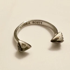 Kendra Scott BRENNAN 2015 Spiked Open Rhodium Plated Ring Midi Ring Size 5 - Picture 1 of 7