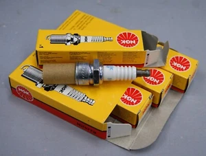 4 GENUINE NGK SPARK PLUGS BPR5ES 7734 SMALL ENGINE STANDARD PLUG 4006, sh6484 - Picture 1 of 2
